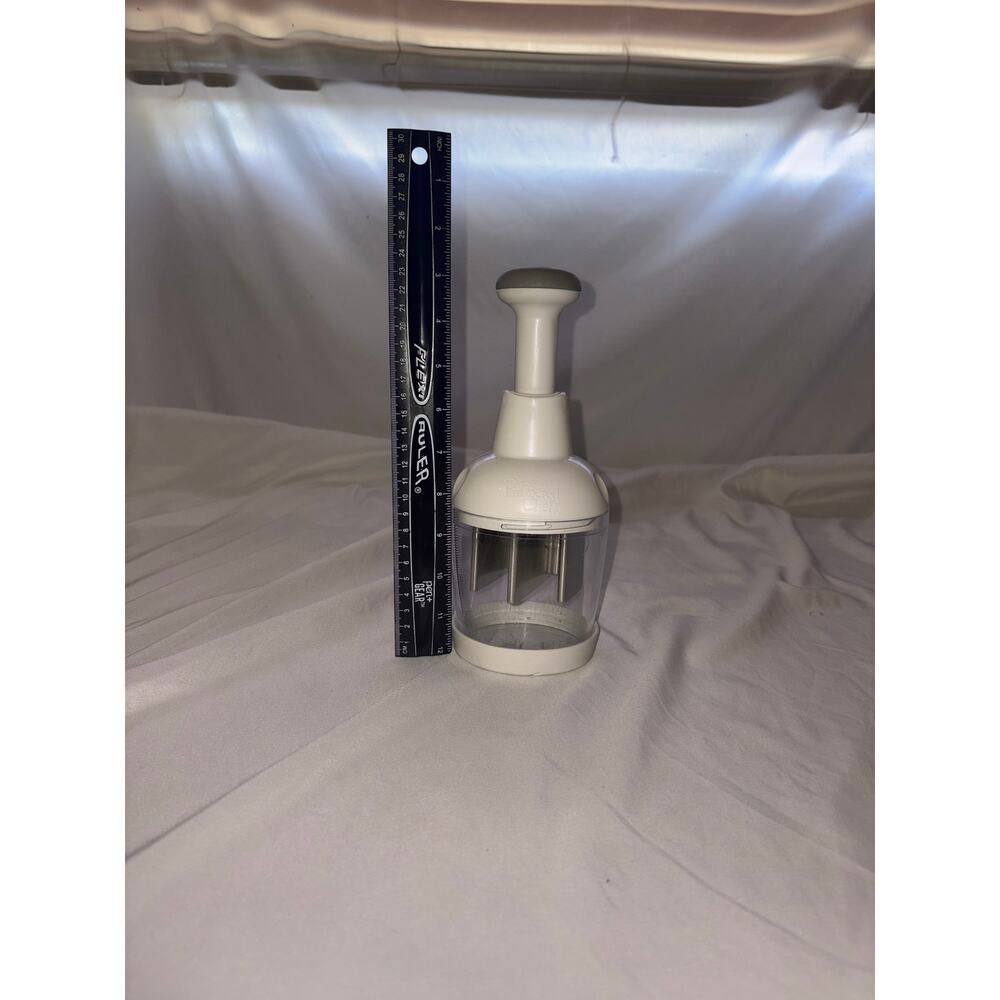 Pampered Chef Food Chopper Hand Veggie Nut Cutter White Clear Base Kitchen Tool